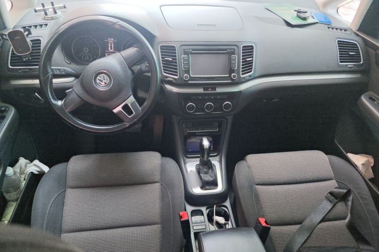 Used Volkswagen Sharan 2013 2.0 TSI Standard Model Center Console