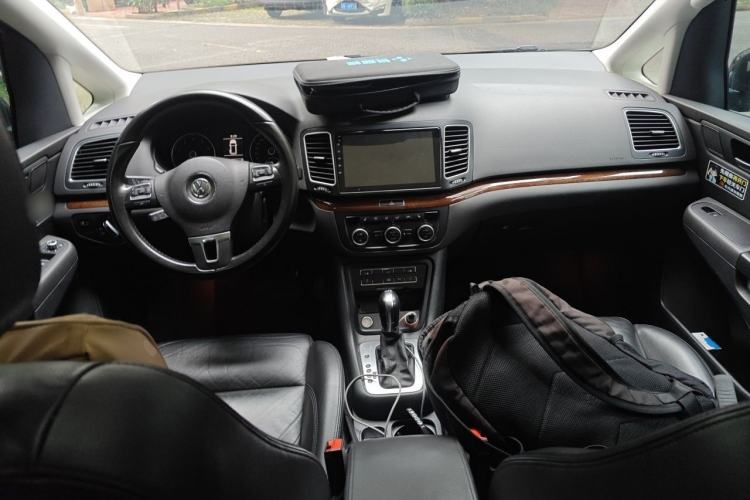 Used Volkswagen Sharan 2013 2.0 TSI Luxury Model Center Console