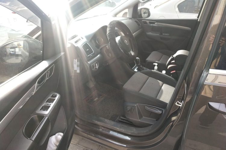 Used Volkswagen Sharan 2013 1.8TSI Standard Model Driver Seat