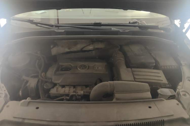 Used Volkswagen Sharan 2013 2.0 TSI Comfort Model Engine Bay