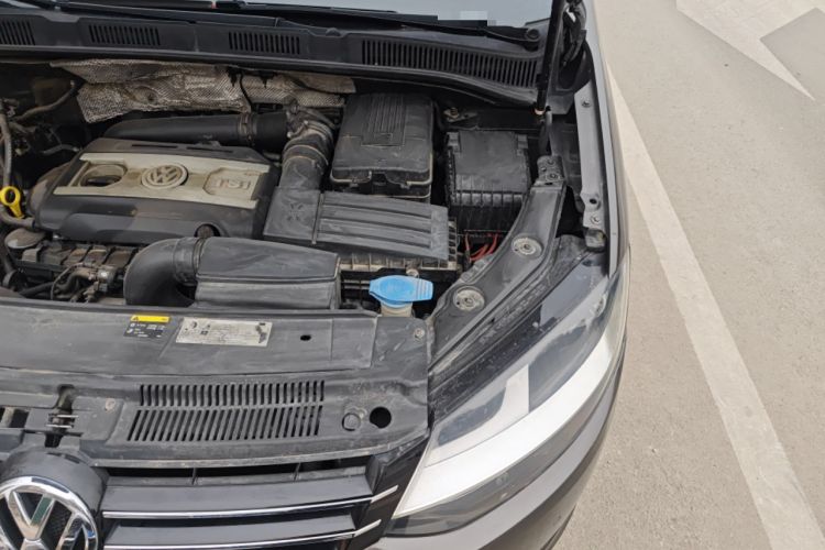 Used Volkswagen Sharan 2013 1.8TSI Standard Model Euro IV Engine Bay Left