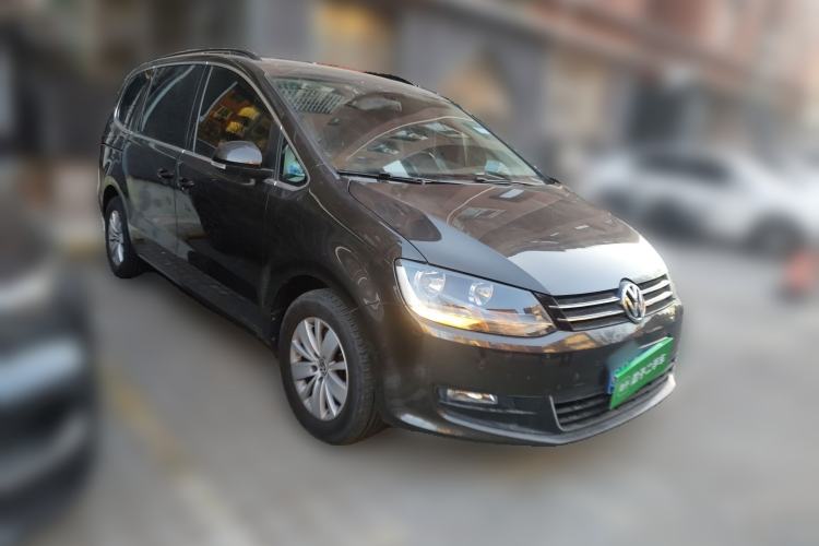Used Volkswagen Sharan 2013 1.8TSI Standard Model Front Right 45 Deg
