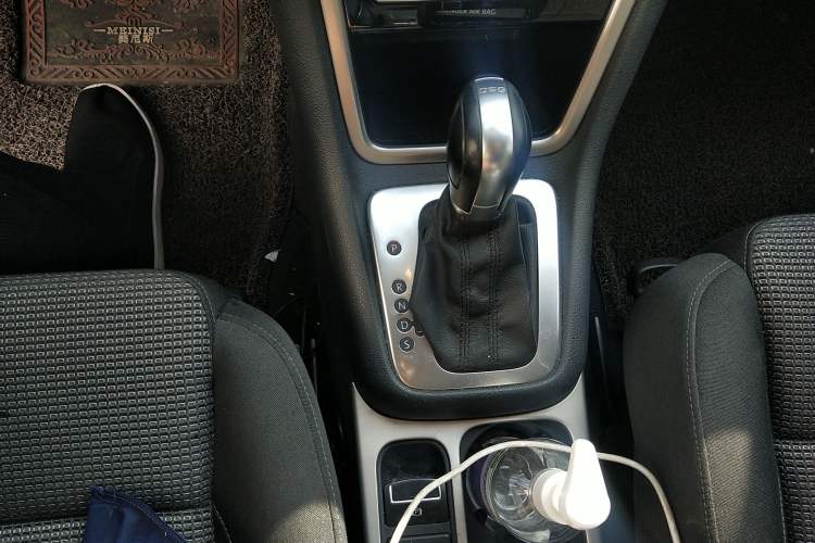 Used Volkswagen Sharan 2013 1.8TSI Standard Model Gear Lever