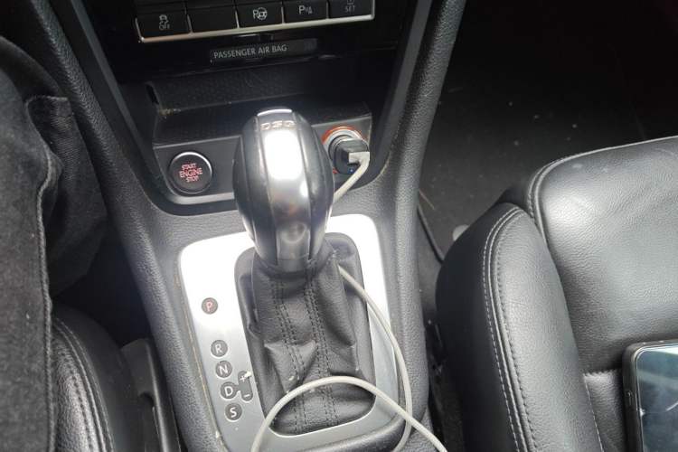 Used Volkswagen Sharan 2013 2.0 TSI Luxury Model Gear Lever