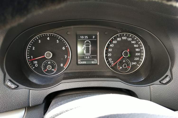 Used Volkswagen Sharan 2013 1.8TSI Standard Model Instrument Cluster