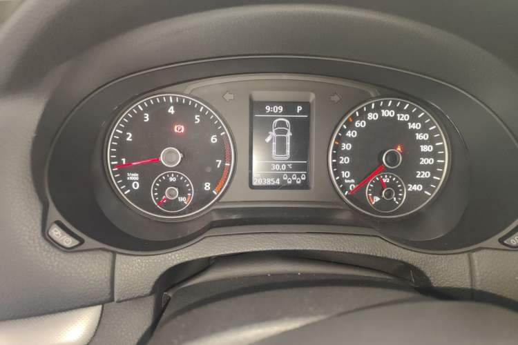 Used Volkswagen Sharan 2013 2.0 TSI Comfort Model Instrument Cluster