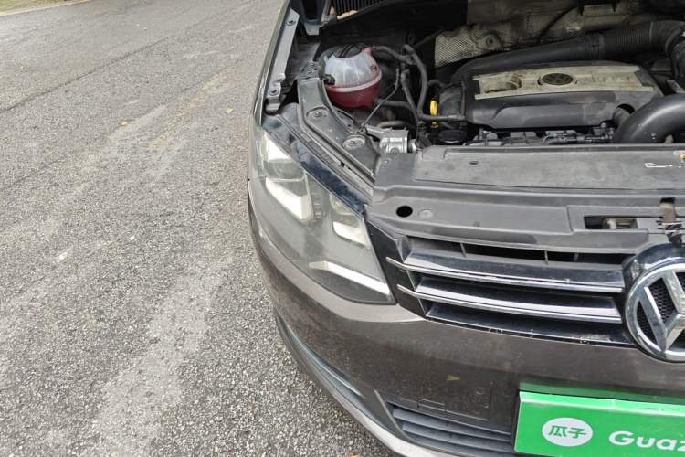 Used Volkswagen Sharan 2013 2.0 TSI Luxury Model Right Front Headlight