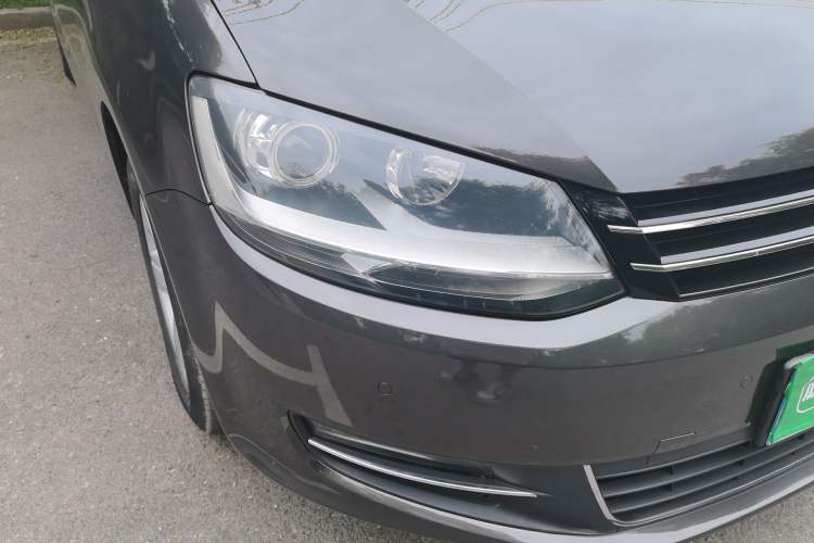 Used Volkswagen Sharan 2013 1.8TSI Comfort Model Right Front Headlight
