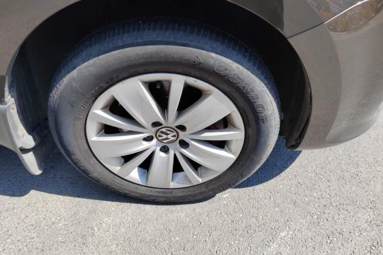 Used Volkswagen Sharan 2013 1.8TSI Standard Model Right Front Wheel Hub