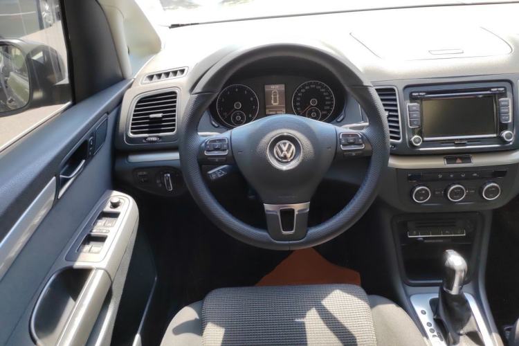 Used Volkswagen Sharan 2013 1.8TSI Standard Model Steering Wheel