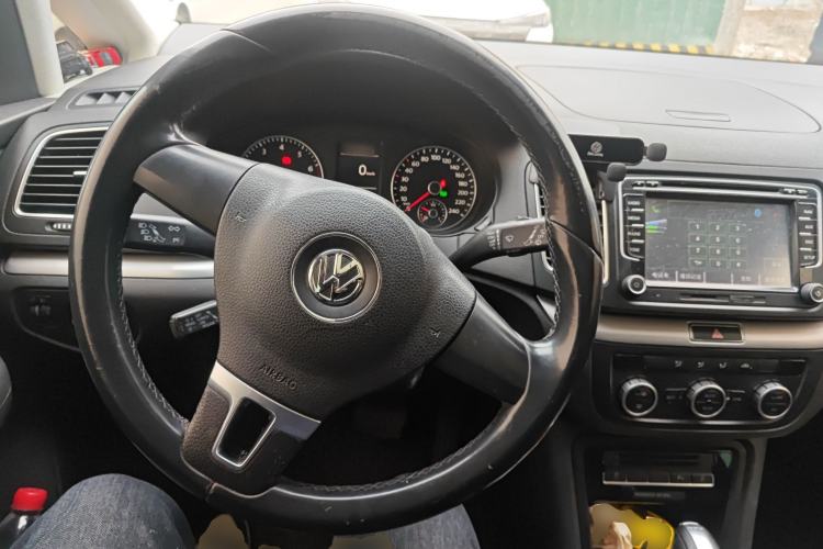 Used Volkswagen Sharan 2013 1.8TSI Standard Model Euro IV Steering Wheel