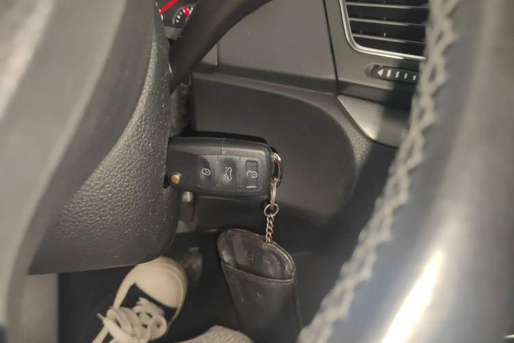 Used Volkswagen Sharan 2013 2.0 TSI Comfort Model Vehicle Key