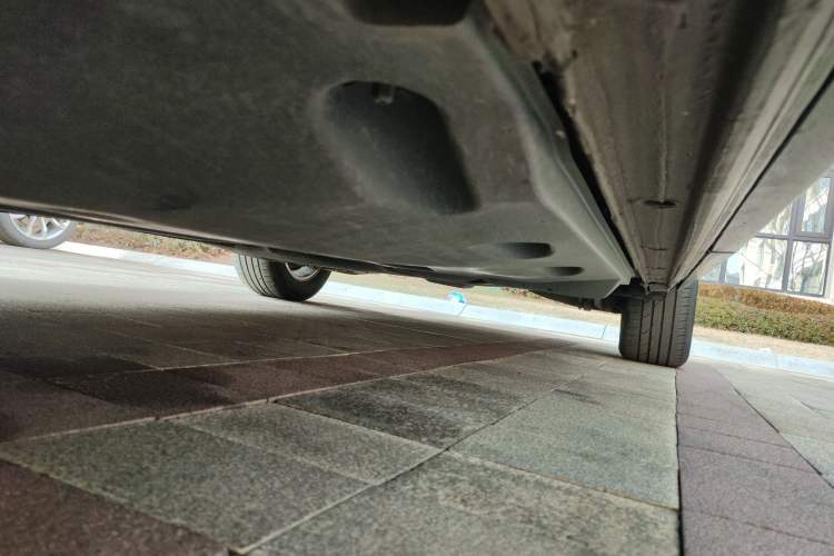 Used Volkswagen Sharan 2013 1.8TSI Standard Model Chassis Front Left