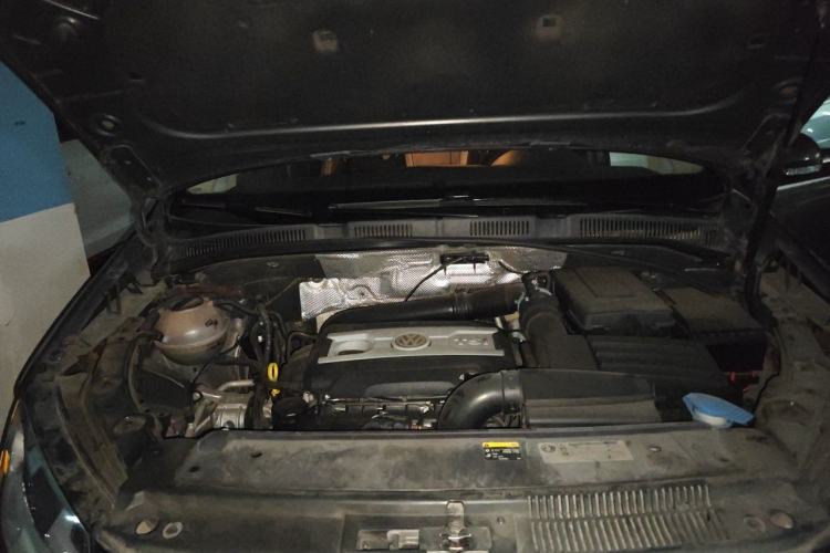 Used Volkswagen Sharan 2013 1.8TSI Standard Model Engine Bay
