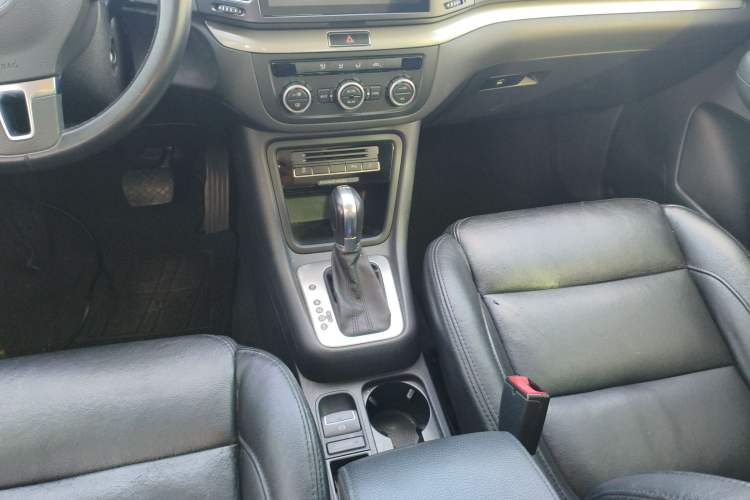 Used Volkswagen Sharan 2013 2.0 TSI Standard Model Gear Lever