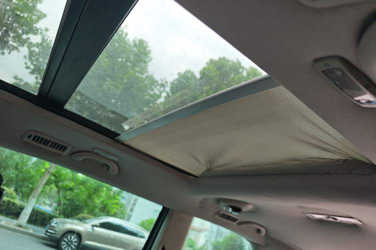 Used Volkswagen Sharan 2013 2.0 TSI Standard Model Headliner