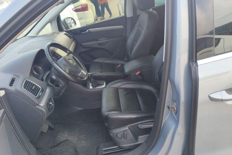 Used Volkswagen Sharan 2013 2.0 TSI Standard Model Left Front Seat