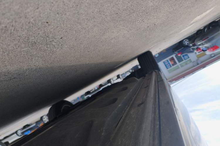 Used Volkswagen Sharan 2013 2.0 TSI Standard Model Right Side Sill