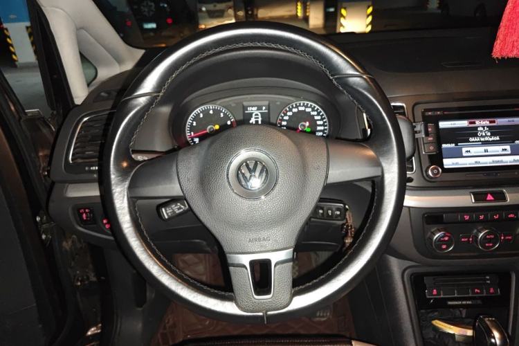 Used Volkswagen Sharan 2013 1.8TSI Standard Model Steering Wheel