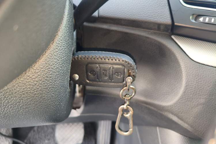 Used Volkswagen Sharan 2013 2.0 TSI Standard Model Vehicle Key