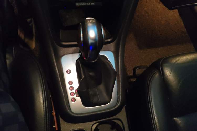 Used Volkswagen Sharan 2013 1.8TSI Comfort Model Euro IV Gear Lever