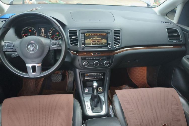 Used Volkswagen Sharan 2013 2.0 TSI Luxury Model Center Console