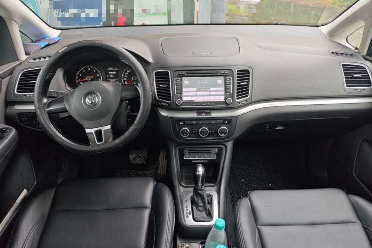 Used Volkswagen Sharan 2013 2.0 TSI Standard Model Center Console