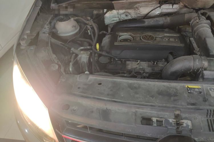 Used Volkswagen Sharan 2013 1.8TSI Standard Model Euro IV Engine Bay Right