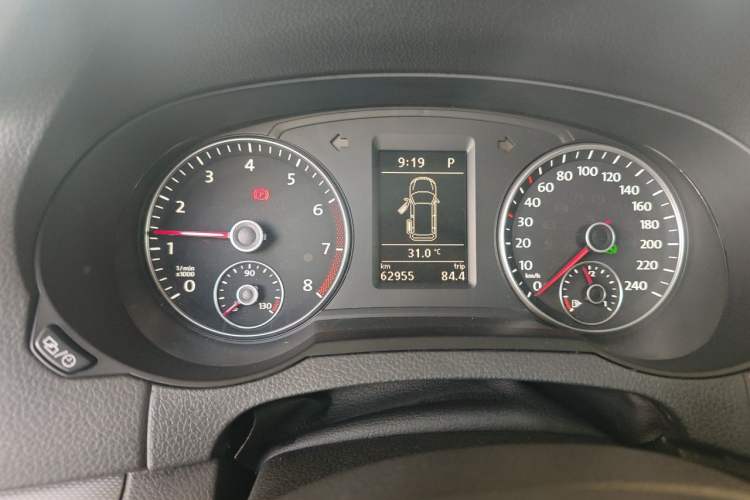 Used Volkswagen Sharan 2013 1.8TSI Standard Model Instrument Cluster
