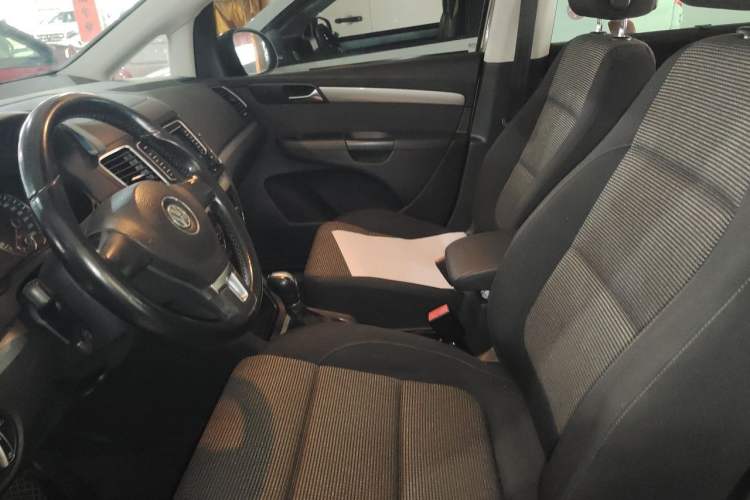 Used Volkswagen Sharan 2013 1.8TSI Standard Model Euro IV Left Front Seat