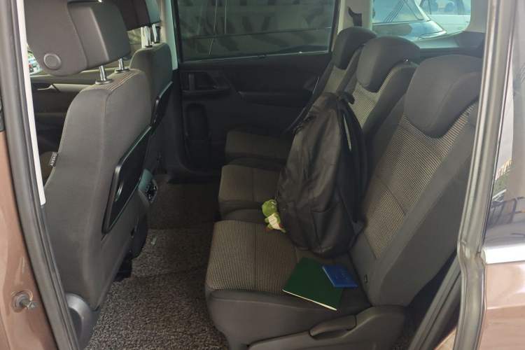 Used Volkswagen Sharan 2013 1.8TSI Standard Model Left Rear Seat