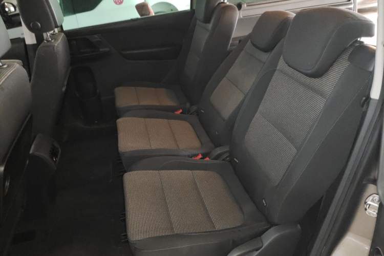 Used Volkswagen Sharan 2013 1.8TSI Standard Model Euro IV Left Rear Seat