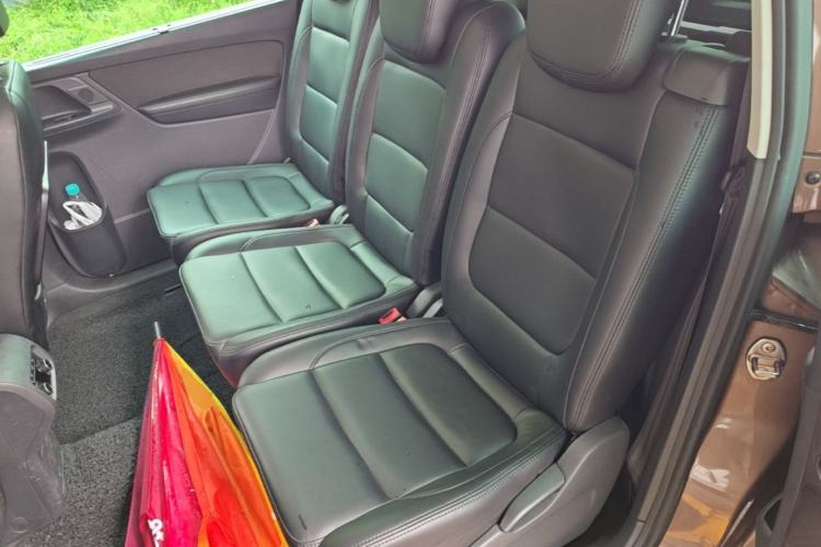 Used Volkswagen Sharan 2013 2.0 TSI Standard Model Left Rear Seat