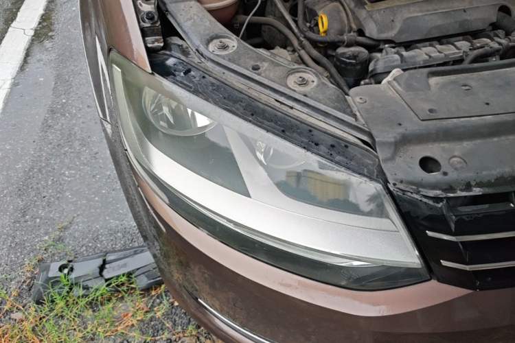 Used Volkswagen Sharan 2013 2.0 TSI Standard Model Right Front Headlight