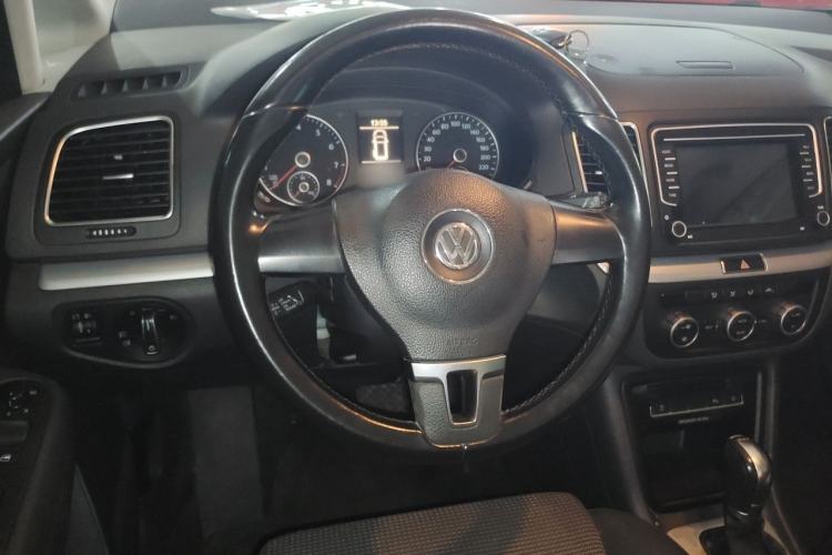 Used Volkswagen Sharan 2013 1.8TSI Standard Model Euro IV Steering Wheel