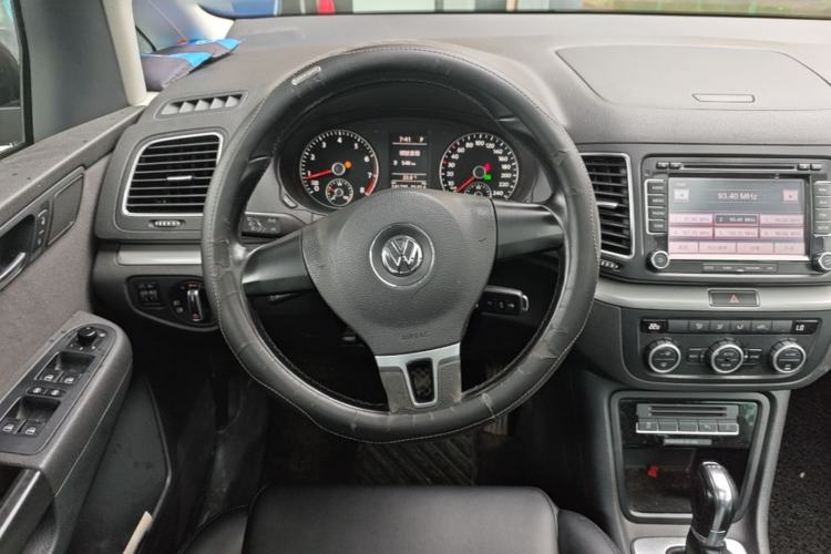 Used Volkswagen Sharan 2013 2.0 TSI Standard Model Steering Wheel