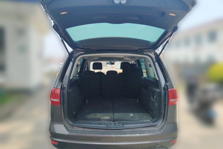 Used Volkswagen Sharan 2013 1.8TSI Standard Model Euro IV Trunk