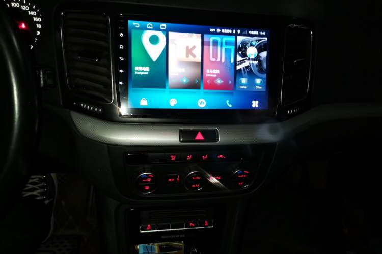 Used Volkswagen Sharan 2013 1.8TSI Standard Model Euro IV Audio And AC Panel