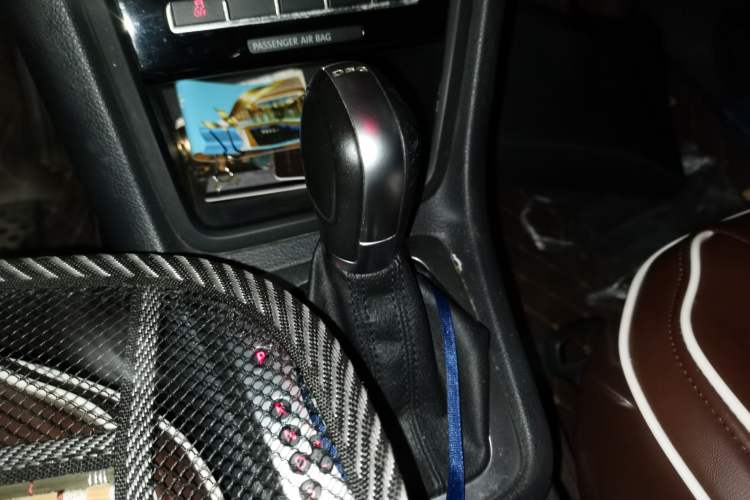 Used Volkswagen Sharan 2013 1.8TSI Standard Model Euro IV Gear Lever