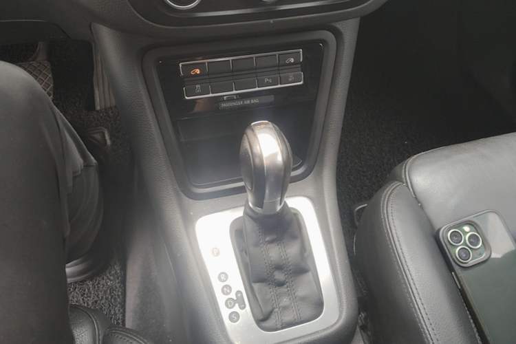 Used Volkswagen Sharan 2013 1.8TSI Comfort Model Gear Lever