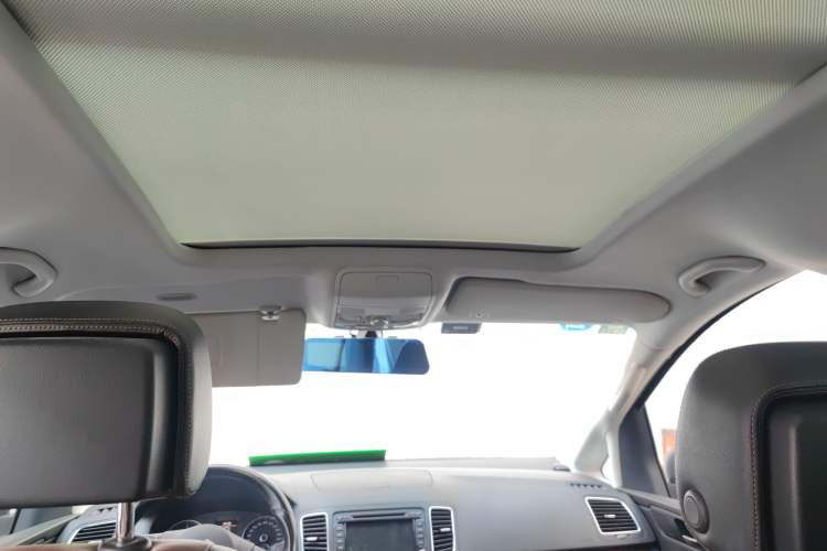 Used Volkswagen Sharan 2013 1.8TSI Comfort Model Headliner