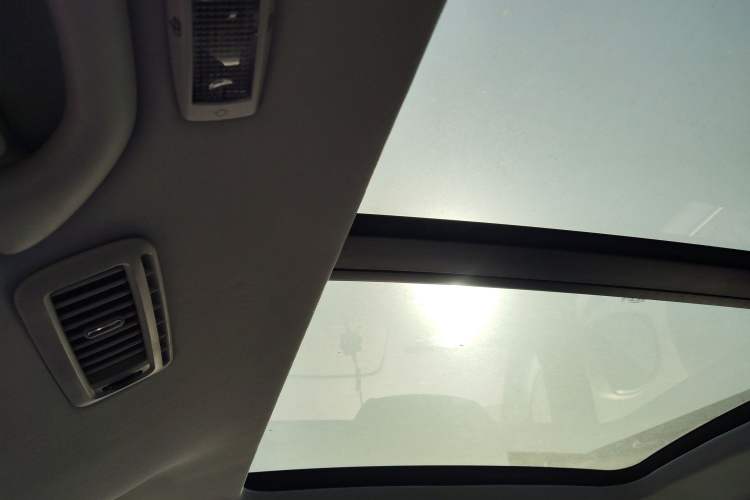 Used Volkswagen Sharan 2013 2.0 TSI Standard Model Headliner