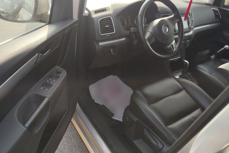 Used Volkswagen Sharan 2013 2.0 TSI Standard Model Interior 3