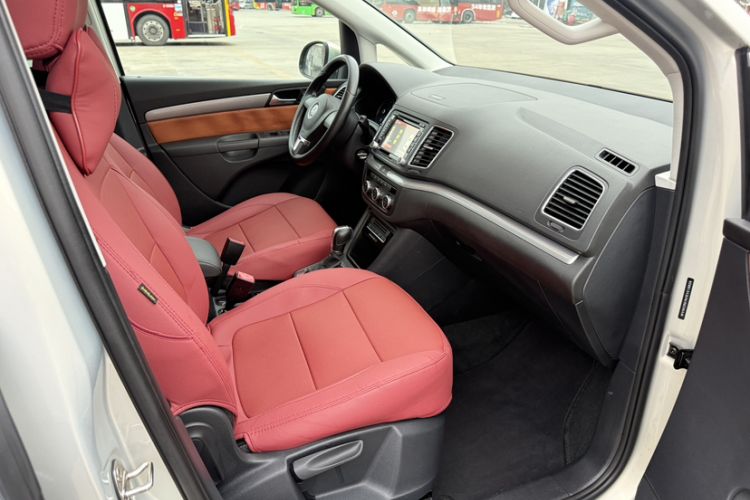 Used Volkswagen Sharan 2013 2.0 TSI Standard Model Interior 5