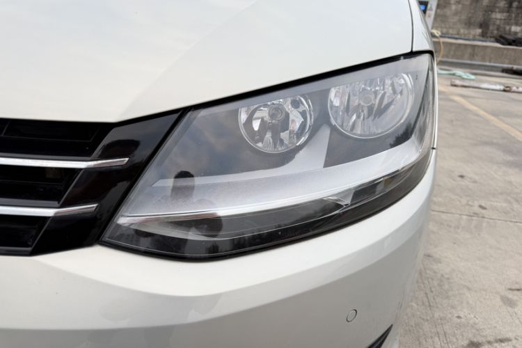 Used Volkswagen Sharan 2013 2.0 TSI Standard Model Left Front Headlight