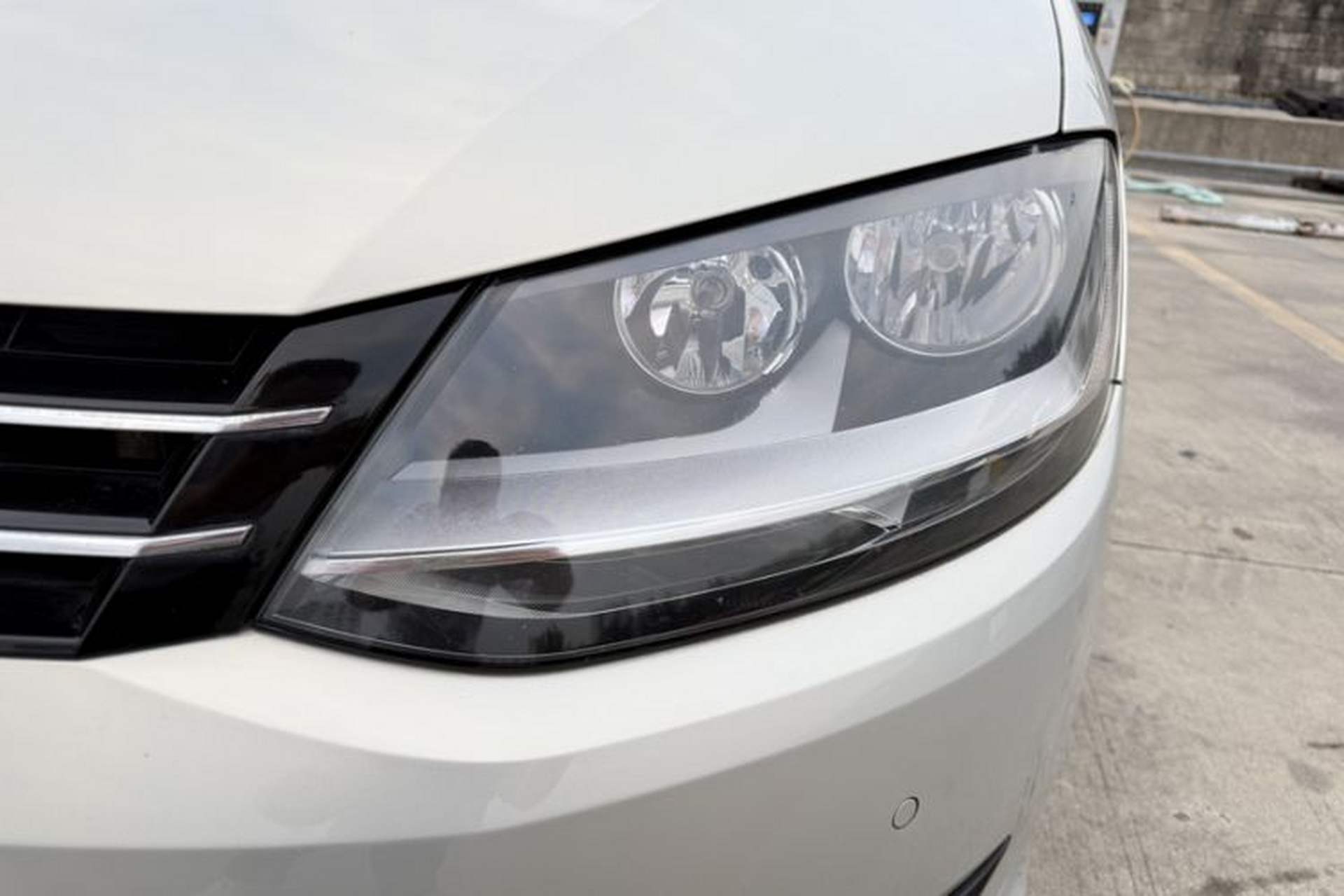 Used Volkswagen Sharan 2013 2.0 TSI Standard Model Left Front Headlight