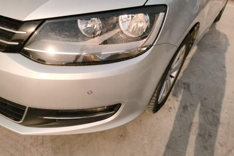 Used Volkswagen Sharan 2013 1.8TSI Comfort Model Left Front Headlight