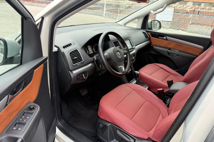 Used Volkswagen Sharan 2013 2.0 TSI Standard Model Left Front Seat