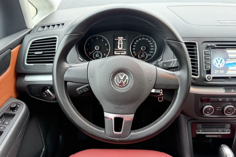 Used Volkswagen Sharan 2013 2.0 TSI Standard Model Steering Wheel