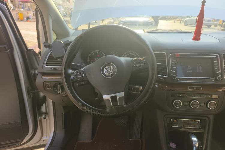 Used Volkswagen Sharan 2013 1.8TSI Comfort Model Steering Wheel